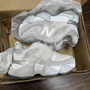 New Balance New Balance 9060 Size 4 Toddler Kids Grey Silver IV9060FG